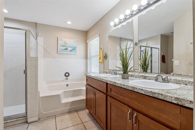 35401 WILLOW CIRCLE, Fruitland Park, FL 34731