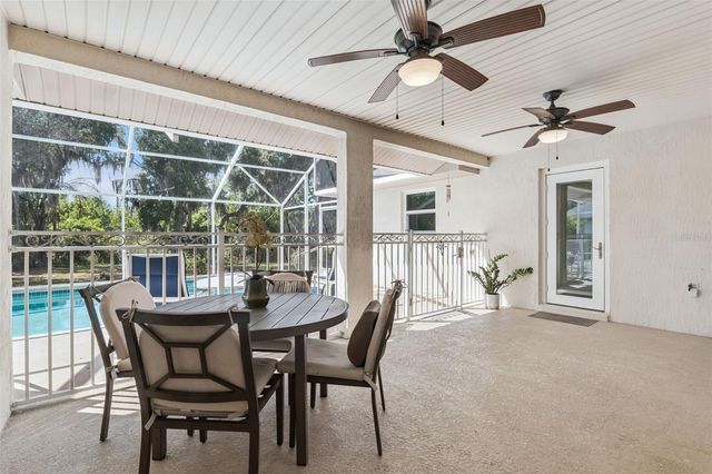 35401 WILLOW CIRCLE, Fruitland Park, FL 34731