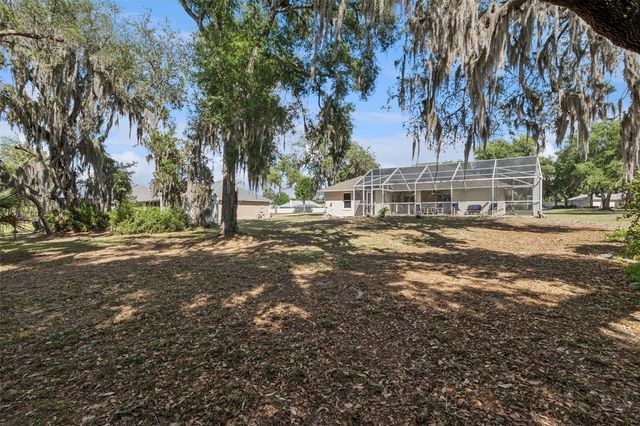 35401 WILLOW CIRCLE, Fruitland Park, FL 34731