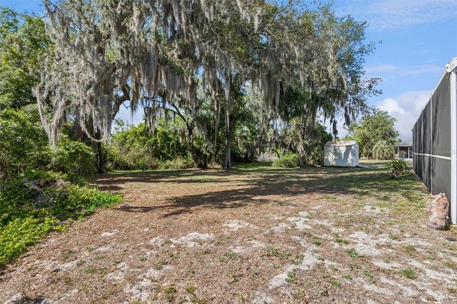 35401 WILLOW CIRCLE, Fruitland Park, FL 34731