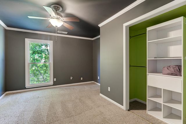 218 S WALNUT BEND RD, Memphis, TN 38018