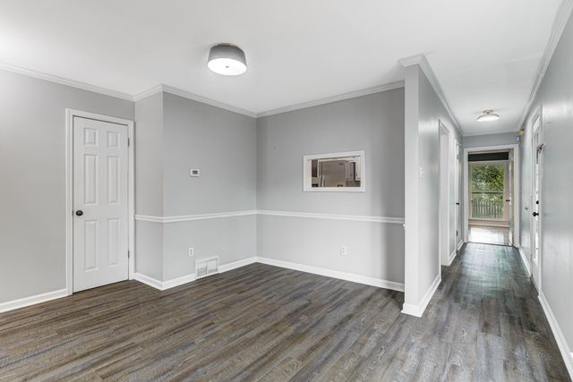 218 S WALNUT BEND RD, Memphis, TN 38018