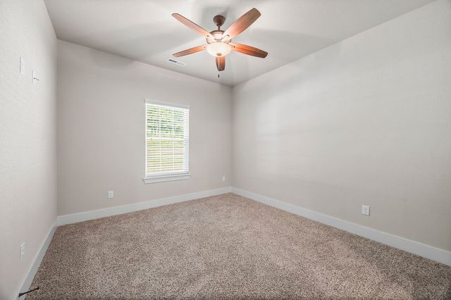 1 Halvergate Lane, Bella Vista, AR 72715