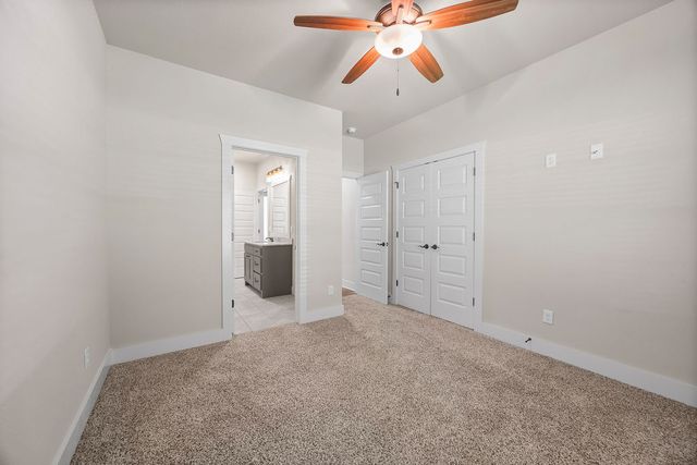 1 Halvergate Lane, Bella Vista, AR 72715