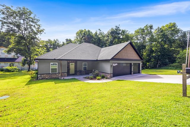 1 Halvergate Lane, Bella Vista, AR 72715