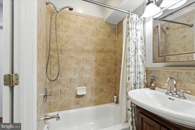 1711 S HANOVER ST, Baltimore, MD 21230