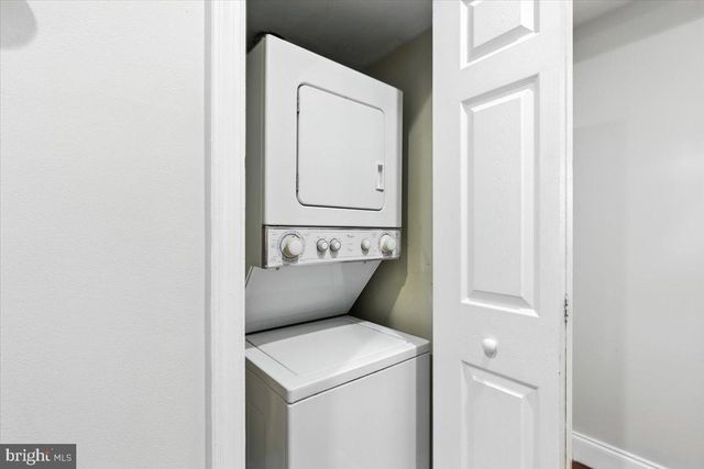 1711 S HANOVER ST, Baltimore, MD 21230