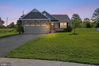 197 ETHAN CIR, Martinsburg, WV 25403