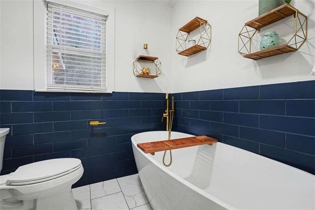 231 Breeze Hill Lane, Canton, GA 30114