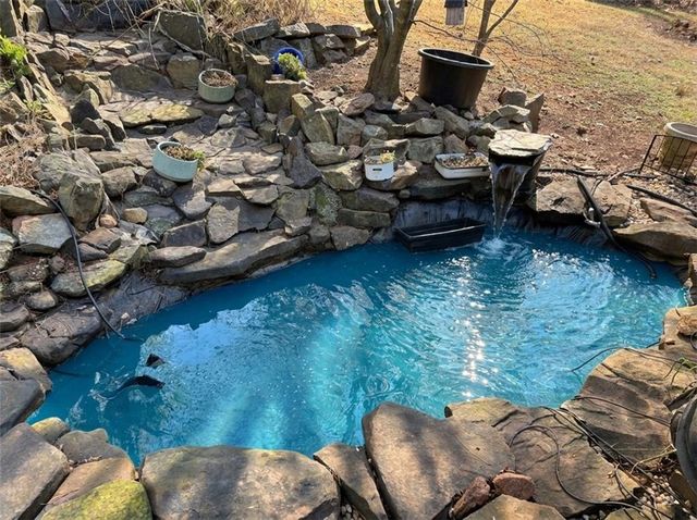 231 Breeze Hill Lane, Canton, GA 30114