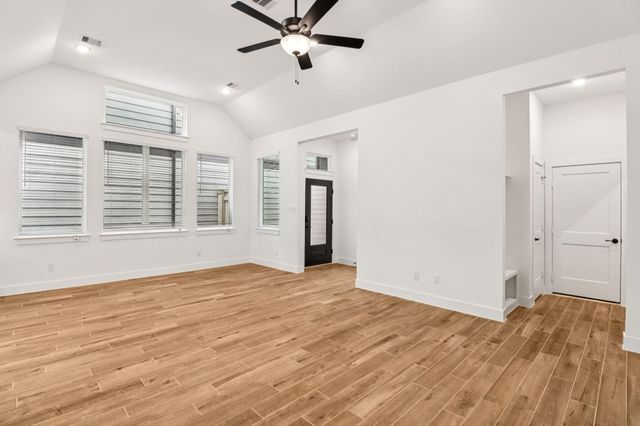 26273 E Outrider Banks Circle, Montgomery, TX 77316