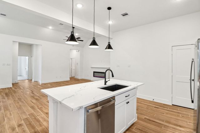 26273 E Outrider Banks Circle, Montgomery, TX 77316