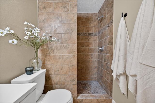 23919 Farm Hill Road, Spring, TX 77373