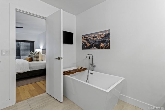 2475 Walnut Street, Boulder, CO 80302