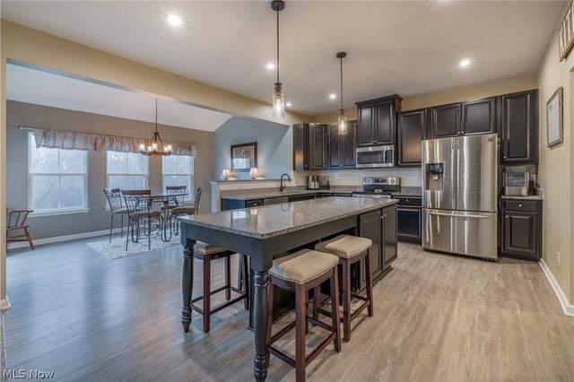 165 Lakeland Way, Aurora, OH 44202