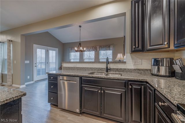 165 Lakeland Way, Aurora, OH 44202