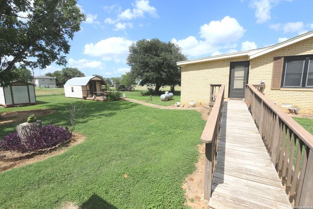 10961 Kosub Ln, San Antonio, TX 78223