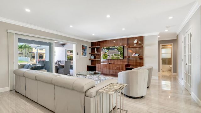 831 Dover Street, Boca Raton, FL 33487