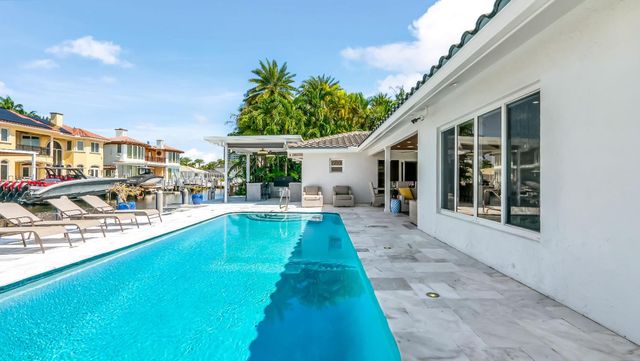 831 Dover Street, Boca Raton, FL 33487