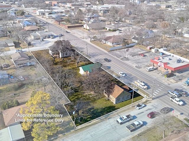 400 S Broad Street, St Jo, TX 76265