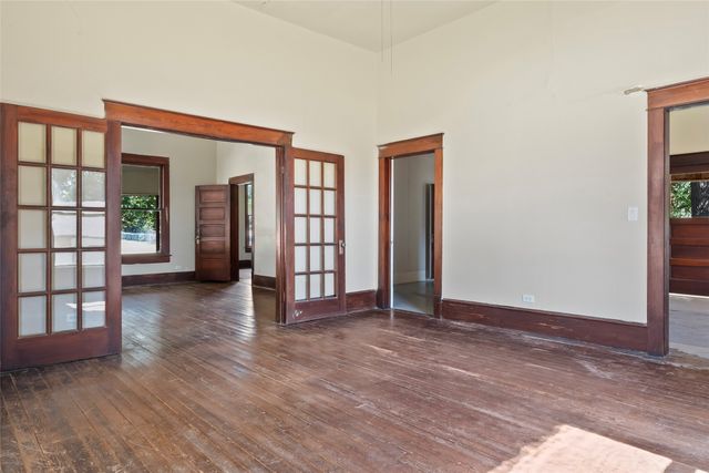 400 S Broad Street, St Jo, TX 76265