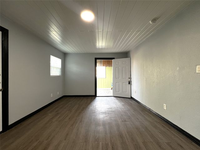 5205 Calloway Street B, Sansom Park, TX 76114