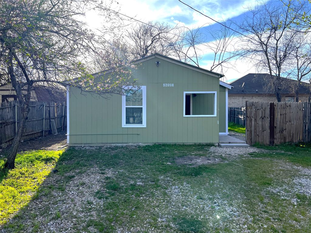 5205 Calloway Street B, Sansom Park, TX 76114