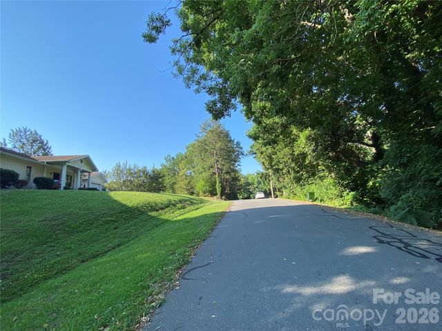 142 Paddington Drive SW, Concord, NC 28025