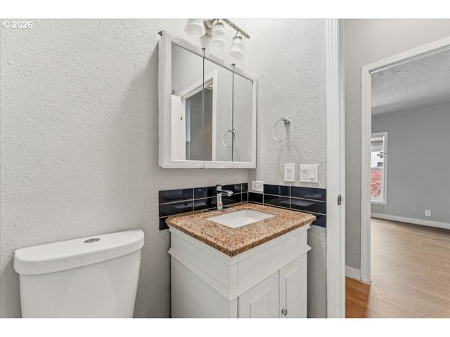 8300 Ne QUATAMA St 159, Beaverton, OR 97006