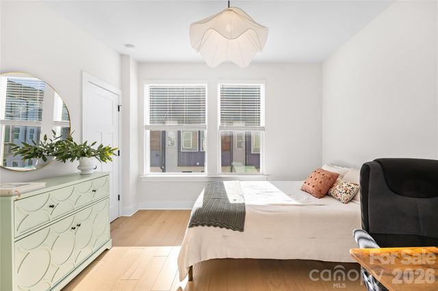 5044 York Park Lane, Charlotte, NC 28217