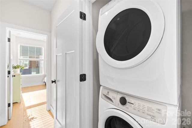 5044 York Park Lane, Charlotte, NC 28217