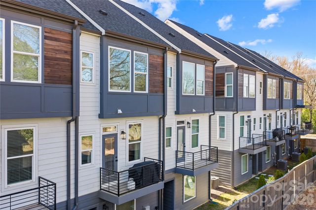 5044 York Park Lane, Charlotte, NC 28217