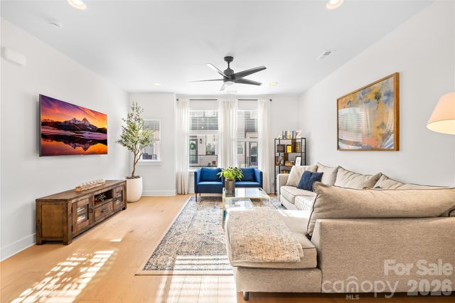 5044 York Park Lane, Charlotte, NC 28217