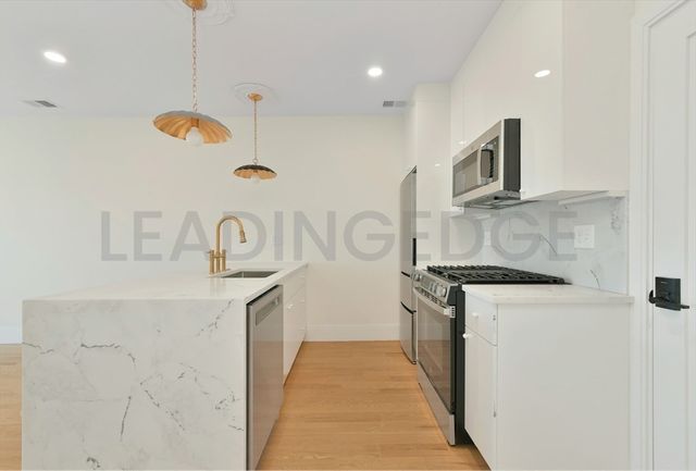 219 Paris Street 4, Boston, MA 02128