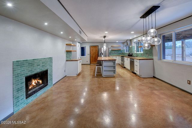 4231 N Bidahochi Drive, Tucson, AZ 85749