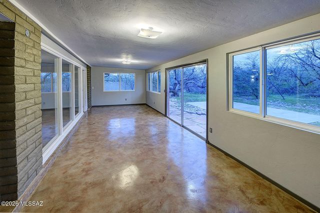 4231 N Bidahochi Drive, Tucson, AZ 85749