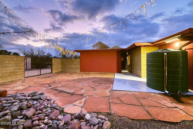 4231 N Bidahochi Drive, Tucson, AZ 85749