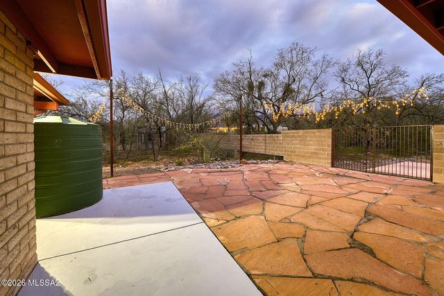 4231 N Bidahochi Drive, Tucson, AZ 85749