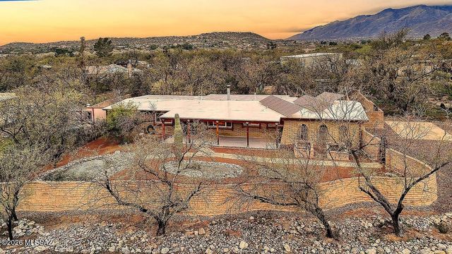 4231 N Bidahochi Drive, Tucson, AZ 85749