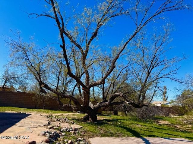 4231 N Bidahochi Drive, Tucson, AZ 85749