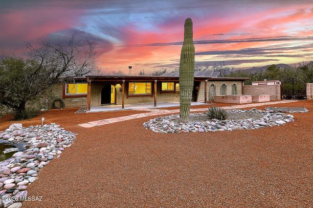 4231 N Bidahochi Drive, Tucson, AZ 85749