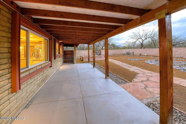 4231 N Bidahochi Drive, Tucson, AZ 85749