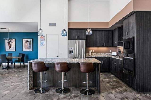 1054 Paz Drive, Palm Springs, CA 92262