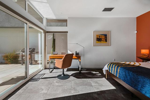 1054 Paz Drive, Palm Springs, CA 92262