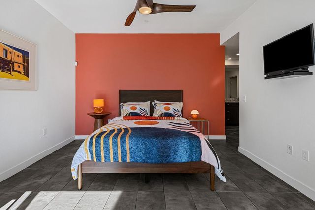 1054 Paz Drive, Palm Springs, CA 92262