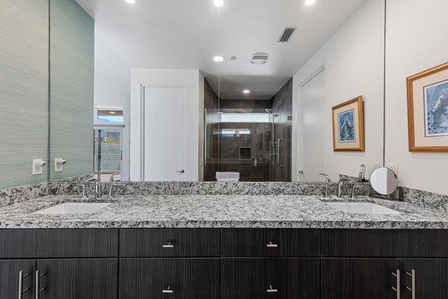 1054 Paz Drive, Palm Springs, CA 92262