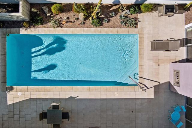 1054 Paz Drive, Palm Springs, CA 92262