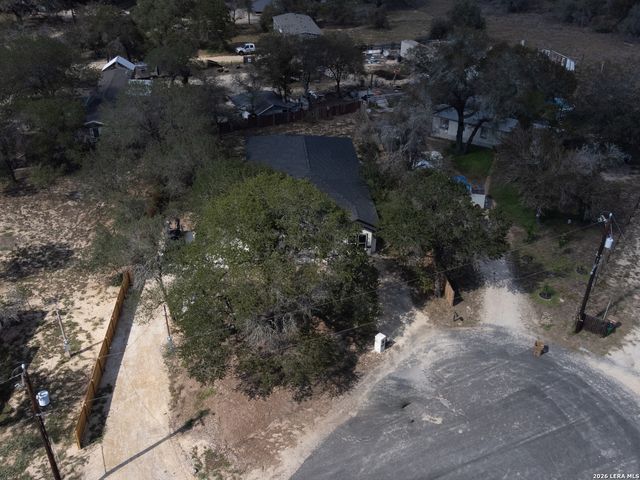 4811 Blue Beech Dr, Elmendorf, TX 78112