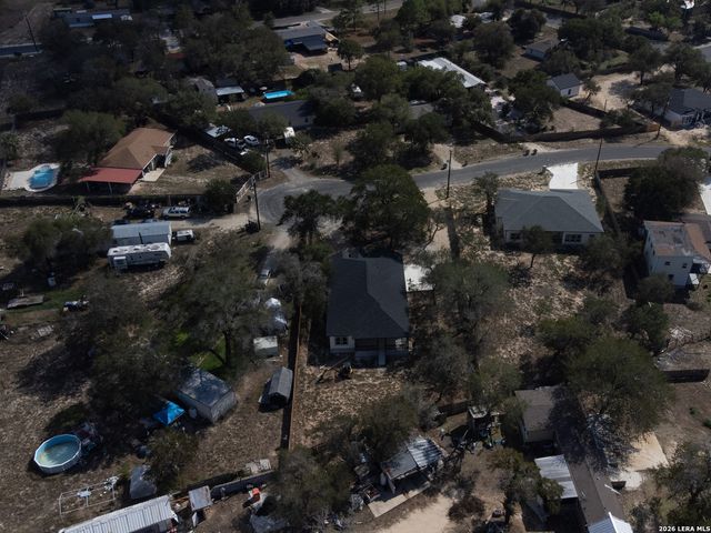 4811 Blue Beech Dr, Elmendorf, TX 78112