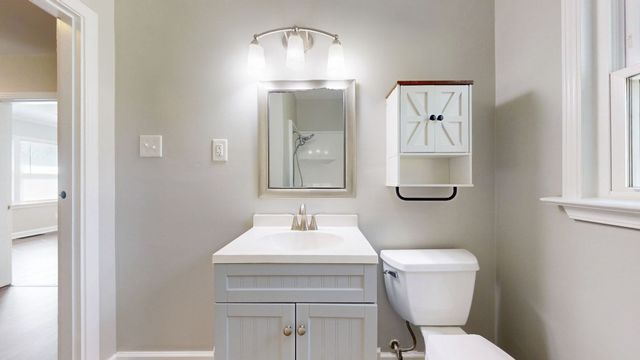 104 Park Cir, Columbia, TN 38401